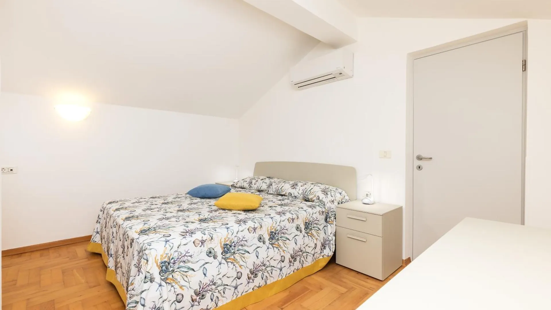 Velo Jedro Apartmani Punta Veli Losinj